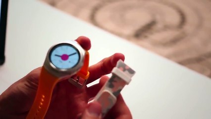 Samsung Gear S2 vs Apple Watch   IFA 2015