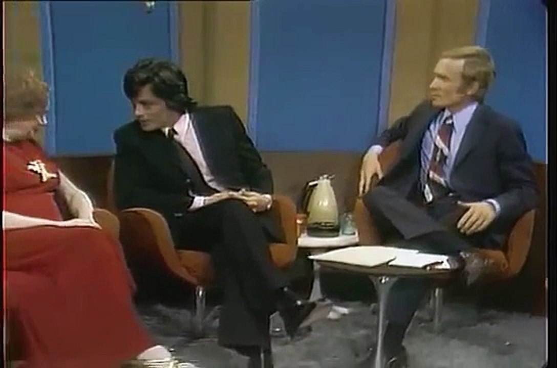 Dick Cavett Show - Alain Delon interview (part 1 of 4)