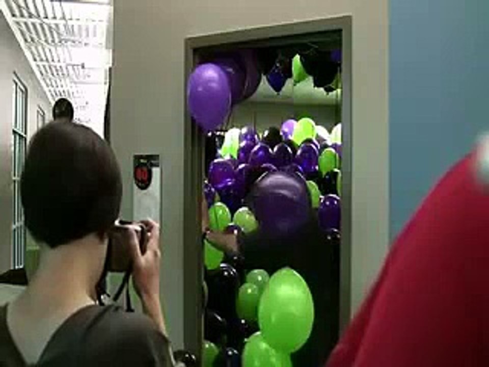 2000 Balloon Fatwallet Office Prank