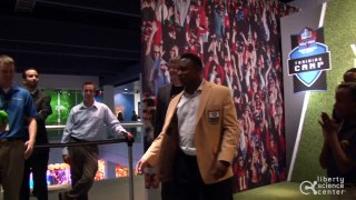 Barry Sanders Visits Gridiron Glory at Liberty Science Center