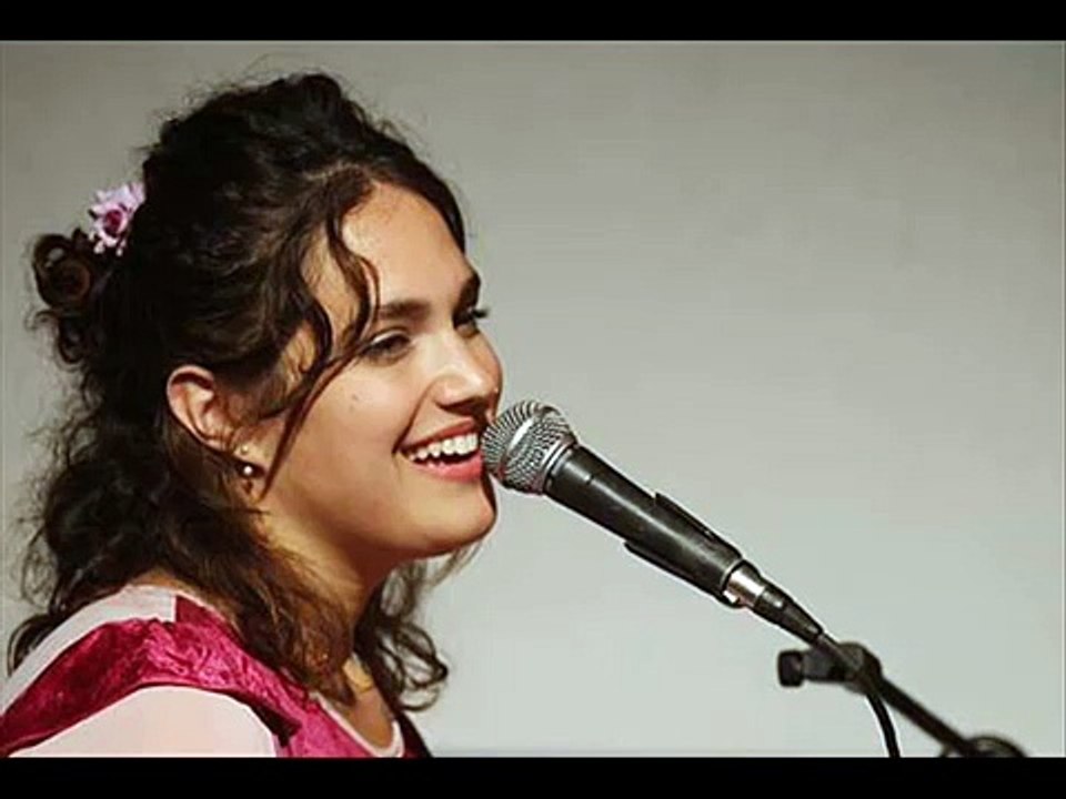 מארינה מקסימיליאן בלומין - משהו חדש מתחיל (ביצוע מלא)