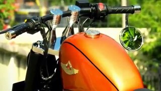 350CC.COM | 8 Ball, Bobber by Rajputana Custom Motorcycle using a Royal Enfield
