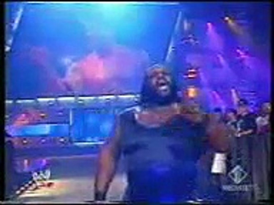 مصارعة بتستا وماك هنري