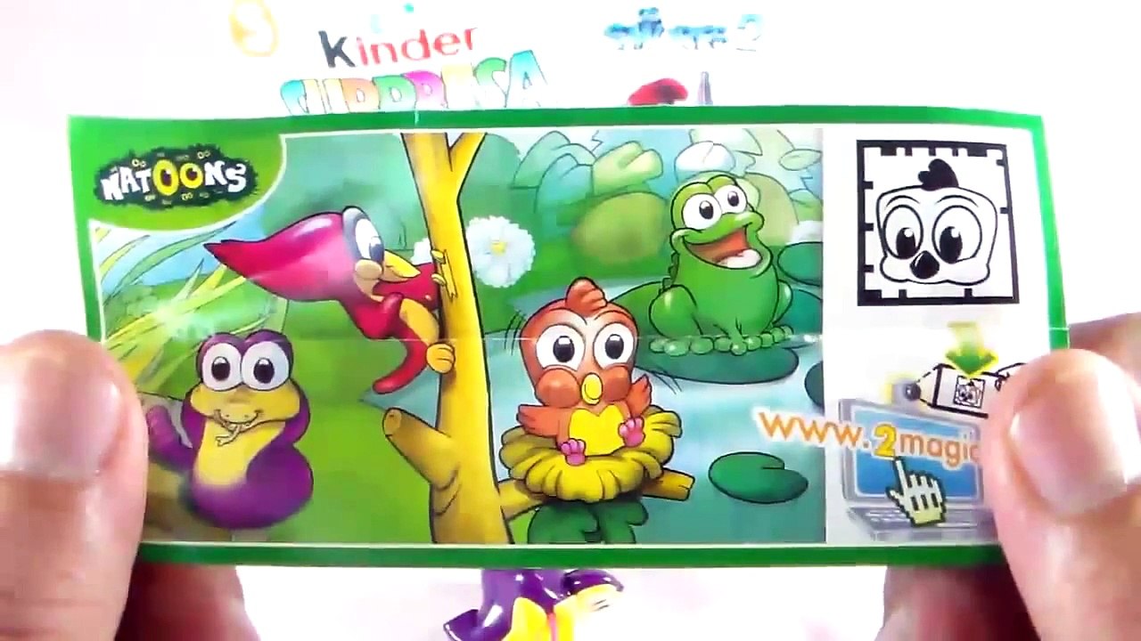 KINDER EGGS SMURFS 2 PEPPA PIG AND HELLO KITTY HUEVOS KINDER PITUFOS 2 PEPPA PIG Y HELLO KITTY