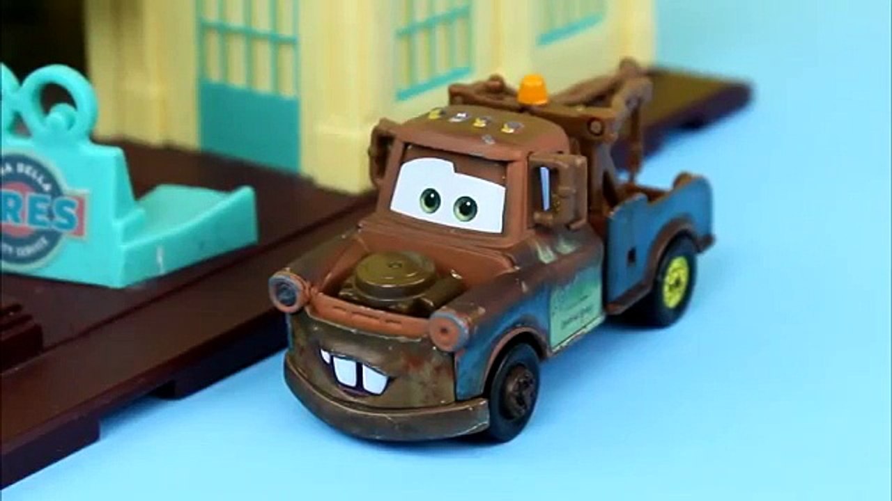Disney Pixar Cars Lightning McQueen, Mater, Ramone, Guido & Luigi play Hide and go seek