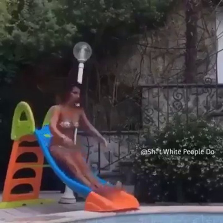Hot  Girl Sliding
