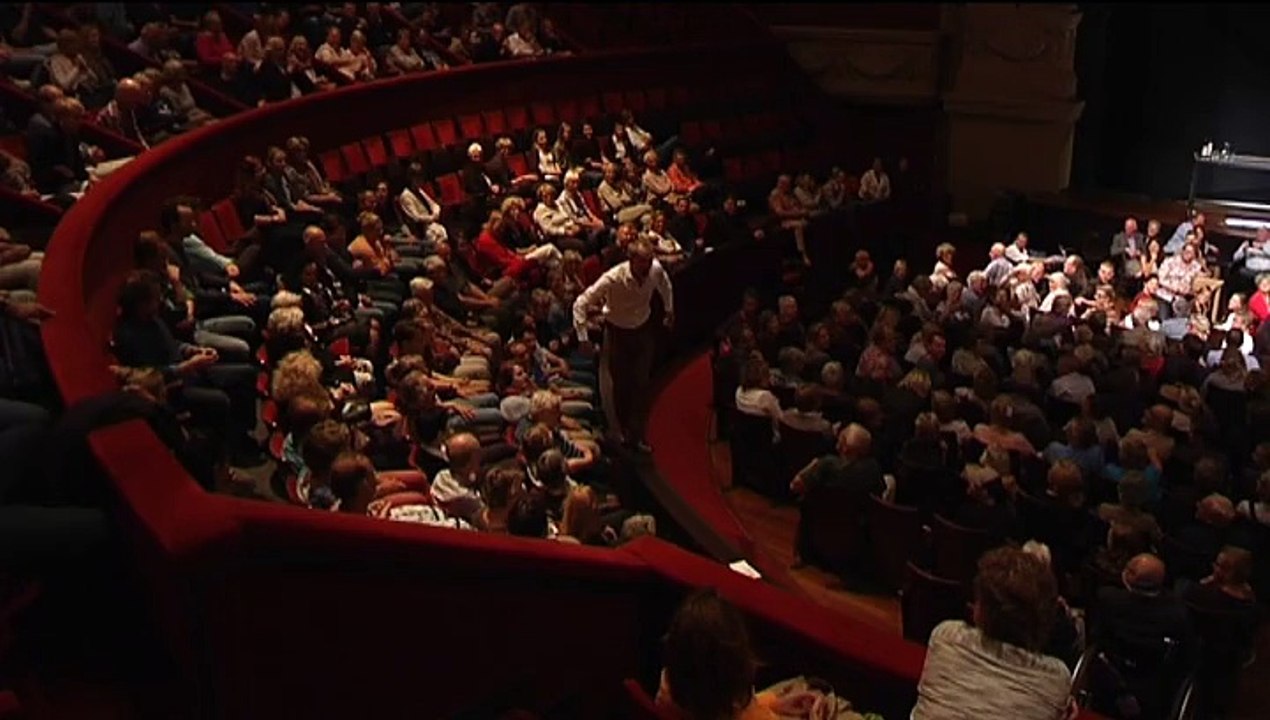 Bekijk hier een fragment uit Mijn Ede in Carre - RTV Noord