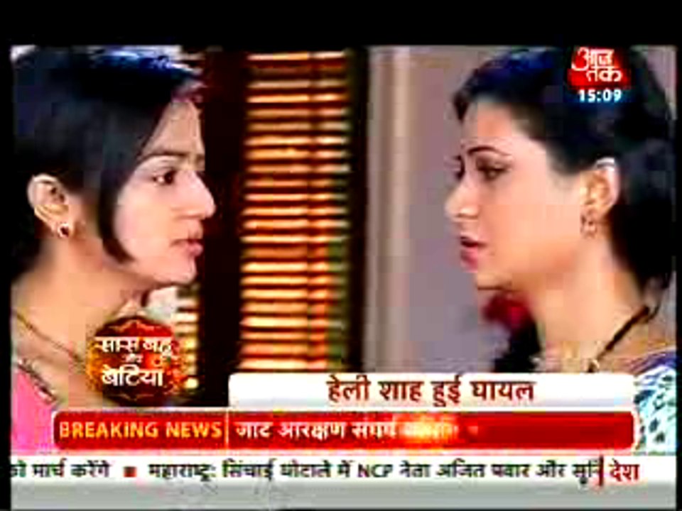 Ragini Ka Gher Chodne Ke PIche Ka Raaz Aaya Swara Ke Saamne - 13 September 2015 - Swaragini
