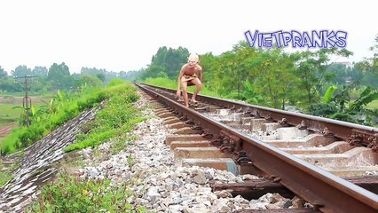 Ghost scare prank gollum mask, top pranks 2015