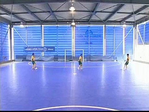 【サッカー/フットサル】「フットサルトレーニング」パス＆トラップ