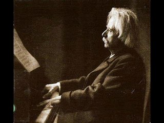 Grieg plays Grieg To Spring (1903)