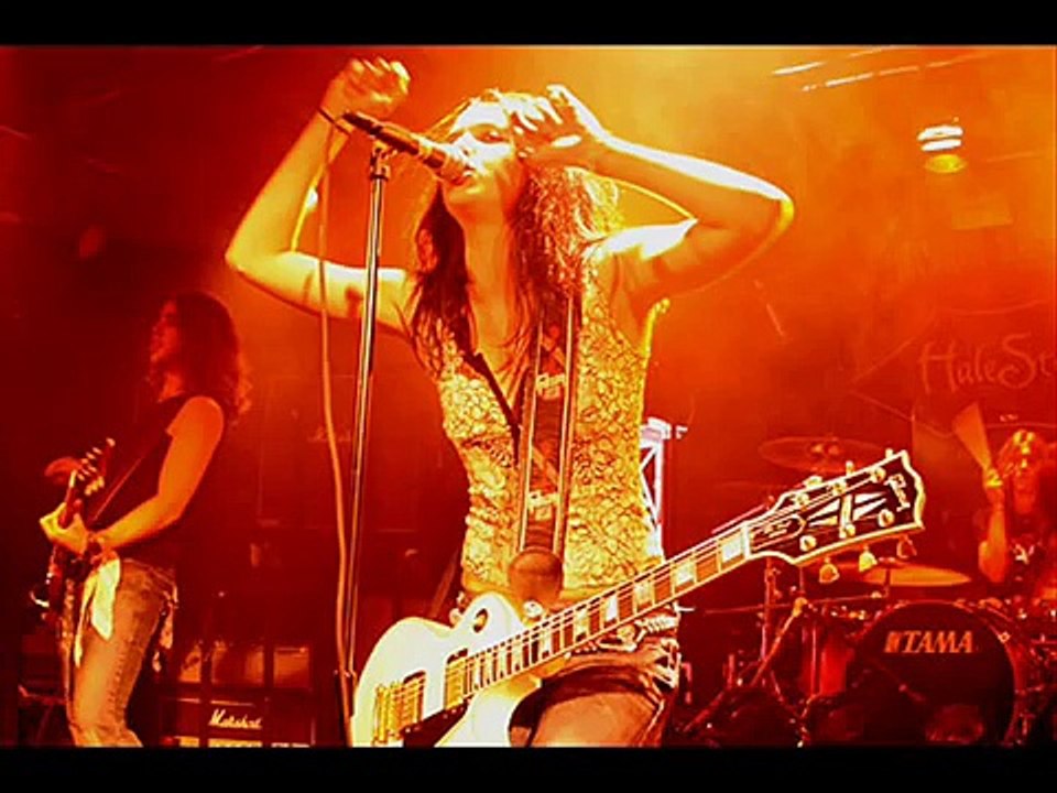 HaleStorm - Its Not You(+ Lyrics)