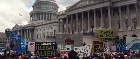 Batman v Superman_ Dawn of Justice Official Trailer #1 (2016) - Henry Cavill, Ben Affleck Movie HD