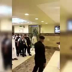 السعودية: ‏الملك سلمان في زيارة للمصابين بعد حادث الحرم المكي