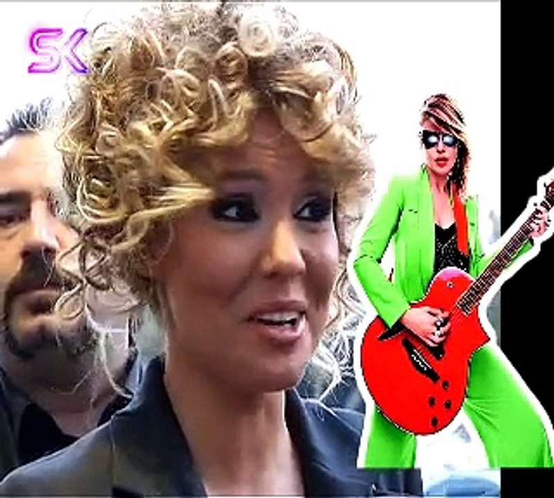GÜLBEN ERGEN, SURVIVED THE DIVORCE PROCESS QUICK