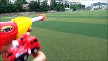 [Water gun archery competition] or robot R or robot W or robot R mini 3 types of water conditions, toy play Tobot water gun toys