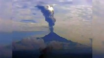 Time Lapse Of Mexican Volcano Spewing Ash - Raw Video