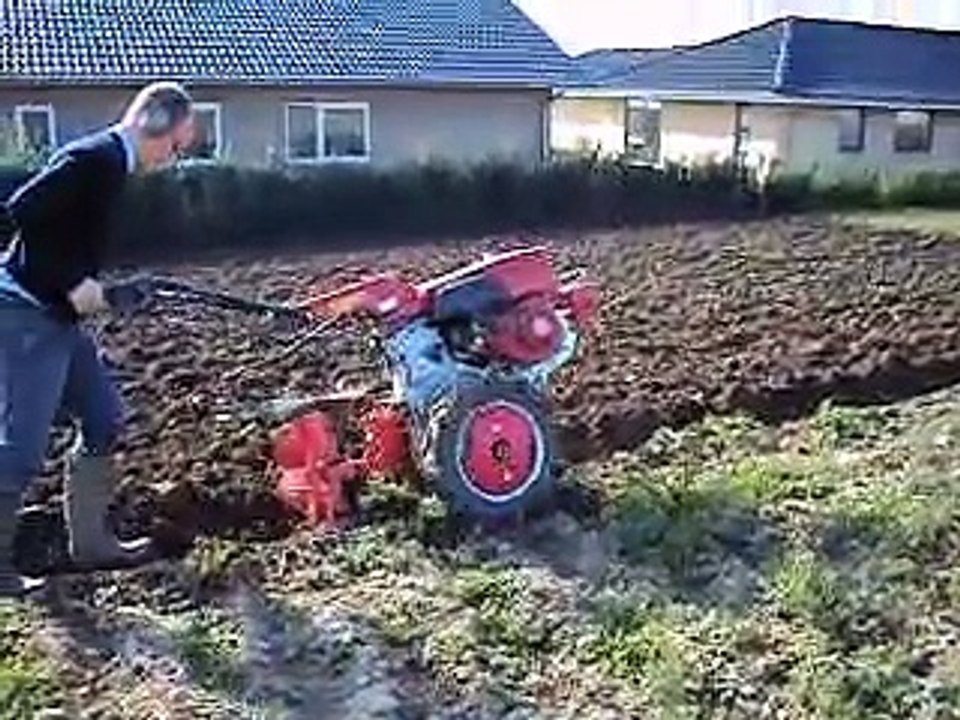 Honda f810 m pflug vari pluh Ploughing ploeg pflüg Arado orka Szántás çan Aração