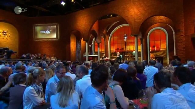 Angriff auf die Freiheit! Fr. Dr. Juli Zeh bei Erwin Pelzig vom 24.05.2011 ! die Bananenrepublik