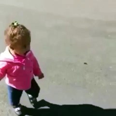 Simone Shepherd That shadow is so mean for scaring that baby