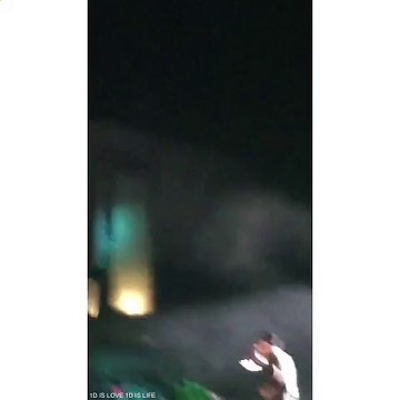 1D is love 1D is life i love my idolac: bus1