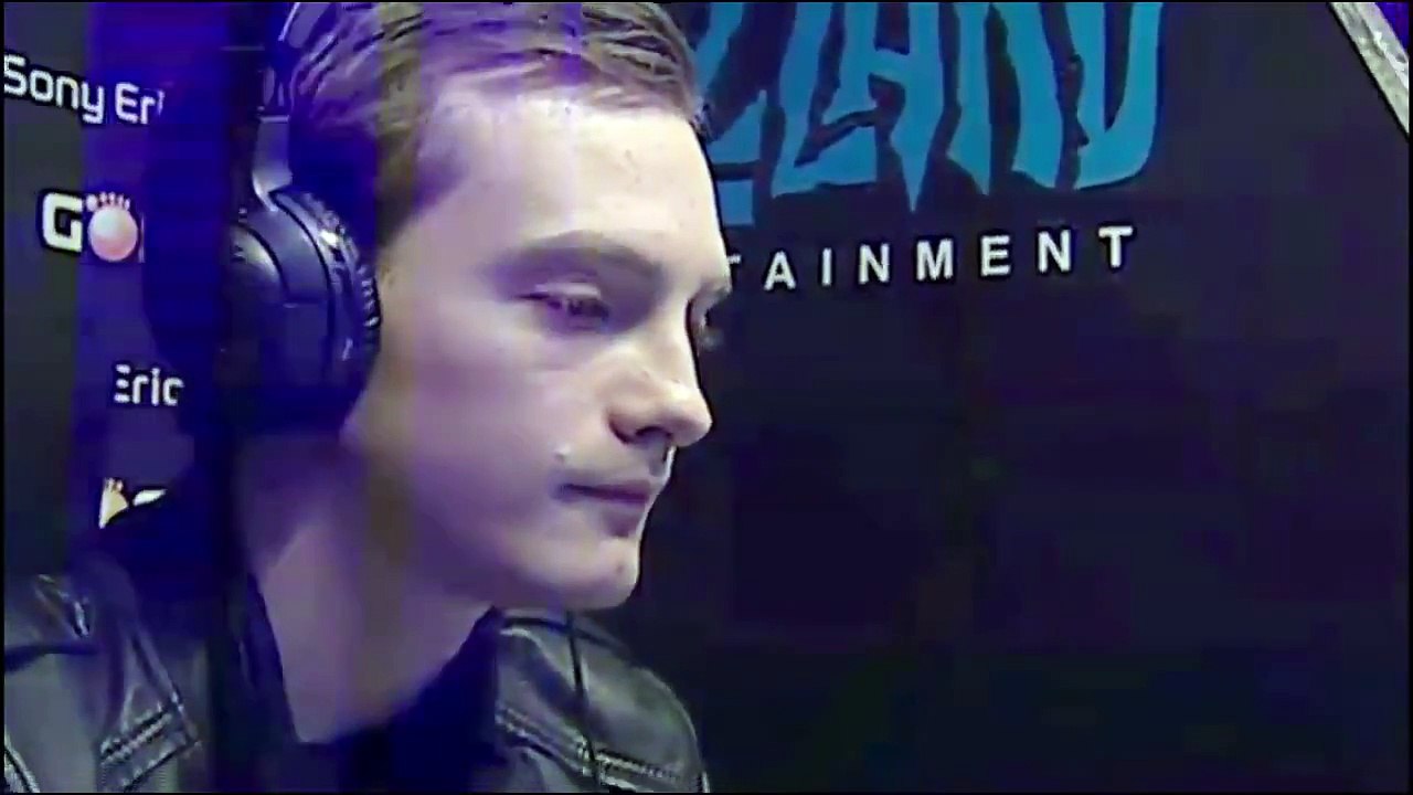 Automaton 2000 Micro - Dodging Siege Tanks