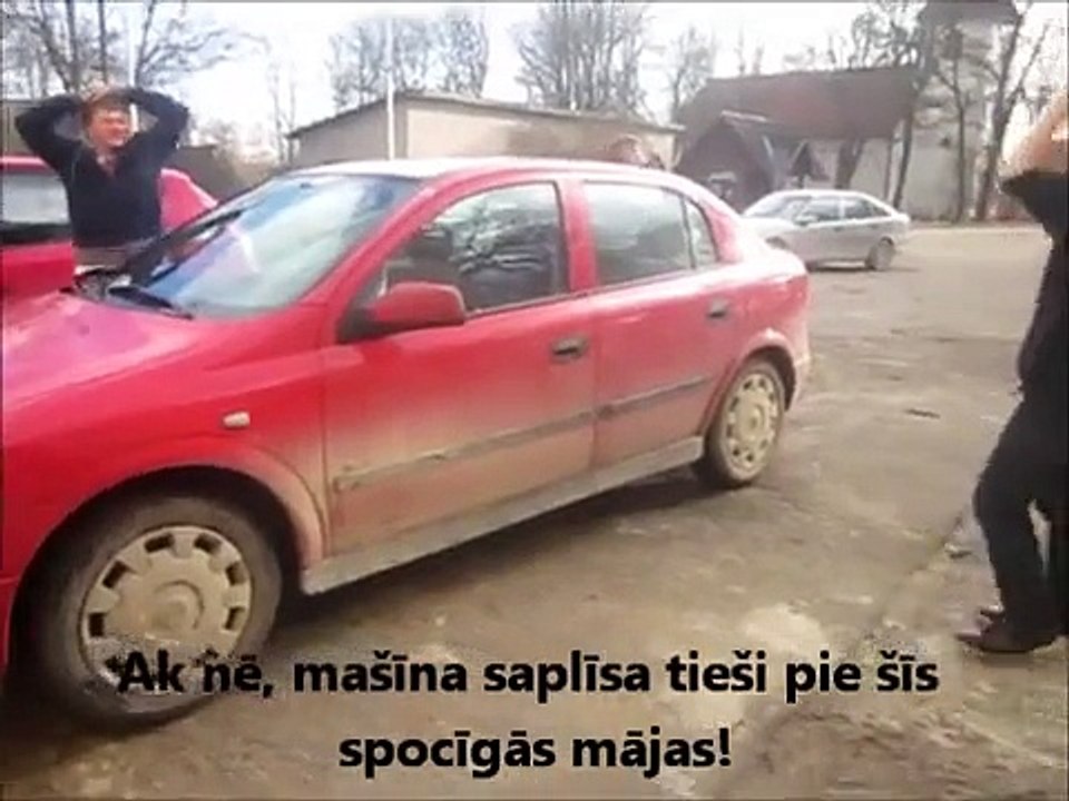 Šausmu māja - baisa šausmu filma ar laimīgām beigām