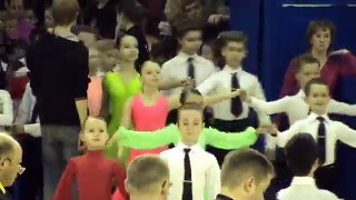 Дети, танцы, судьи - кинозарисовка (children, dancing, judges ...)