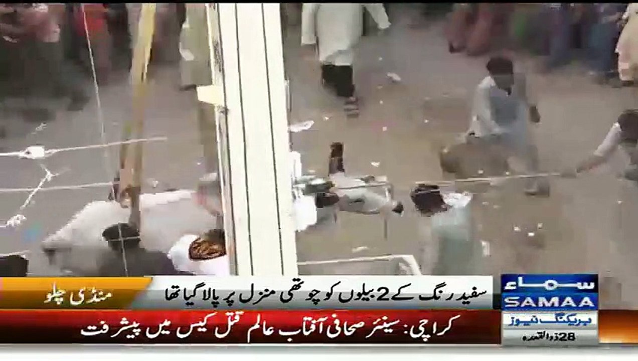 Karachi k ik adami ne 4th floor ki chat pr 3 bail rakhi, dakhiye