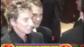 BARRY MANILOW shows off his amazing facelift