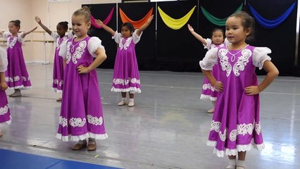 Saria (5 y.o.) performing a Russian folk dance