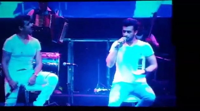 This video of Atif Aslam and Sonu Nigam Performing together will Blow you Away