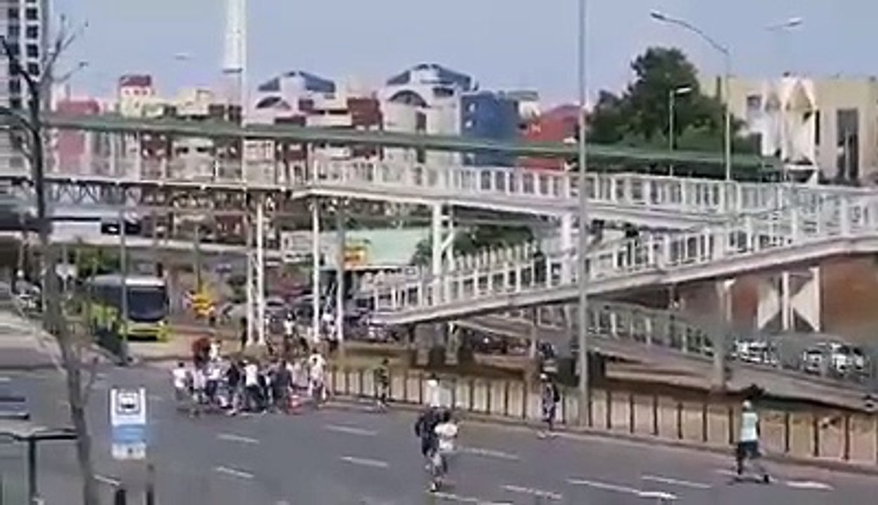 Torcedores de Atlético e Cruzeiro brigam em BH