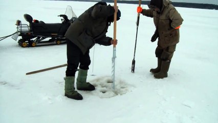 Рыбный промысел на Горьковском водохранилище зимой