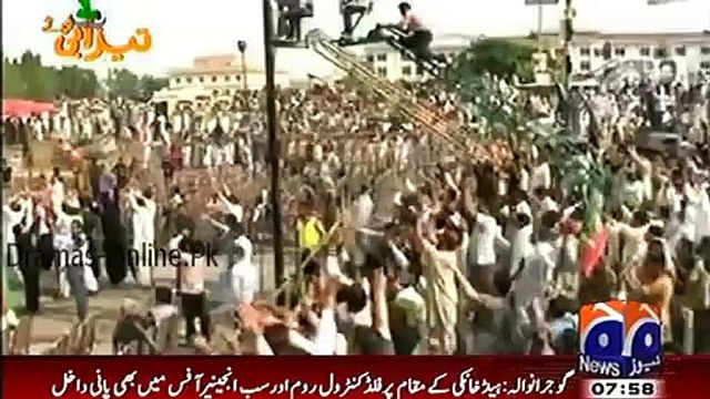 Imran Khan Threatening Nawaz Sharif Tezabi Totay on Geo Tez 2014