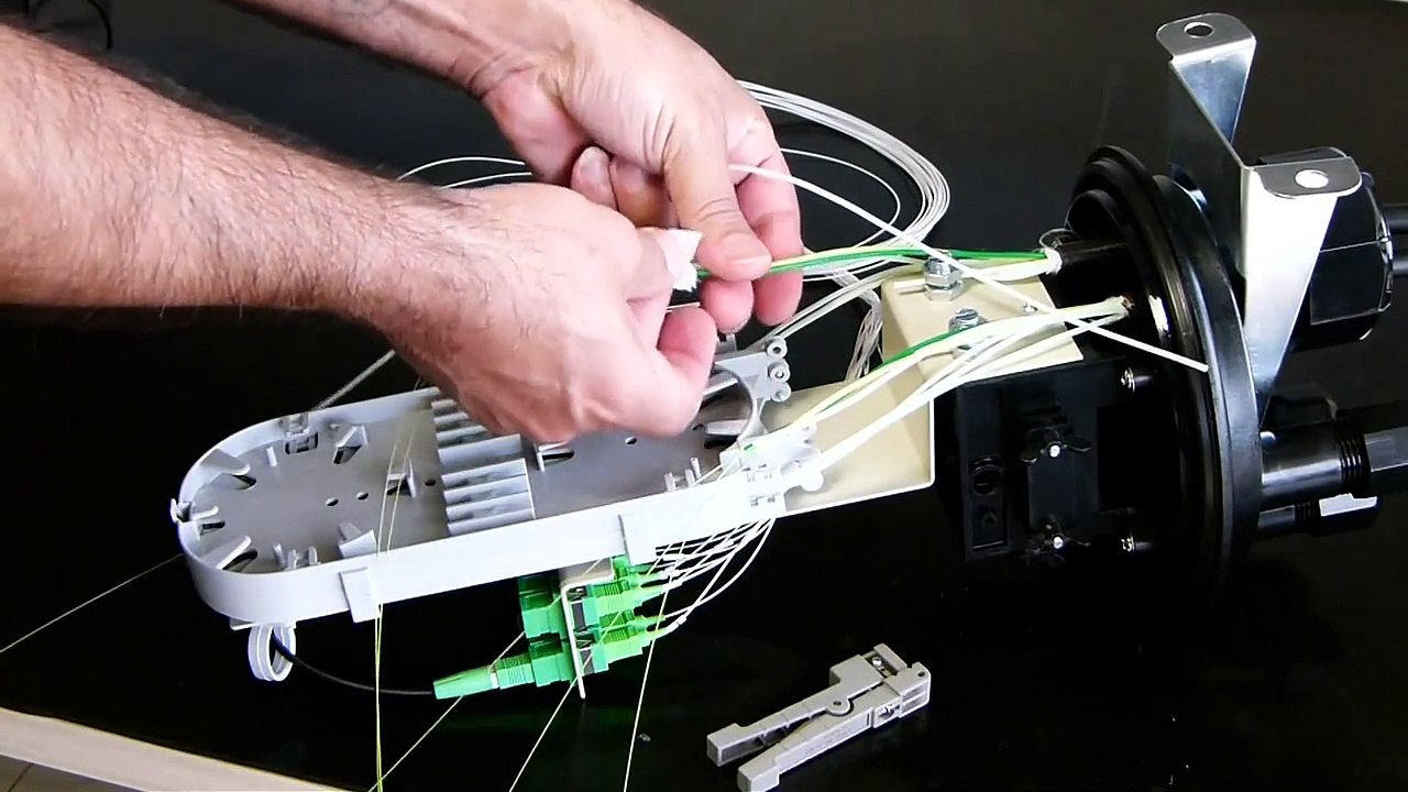 Caixa de Emenda Óptica Conectorizada OT-8903-AE