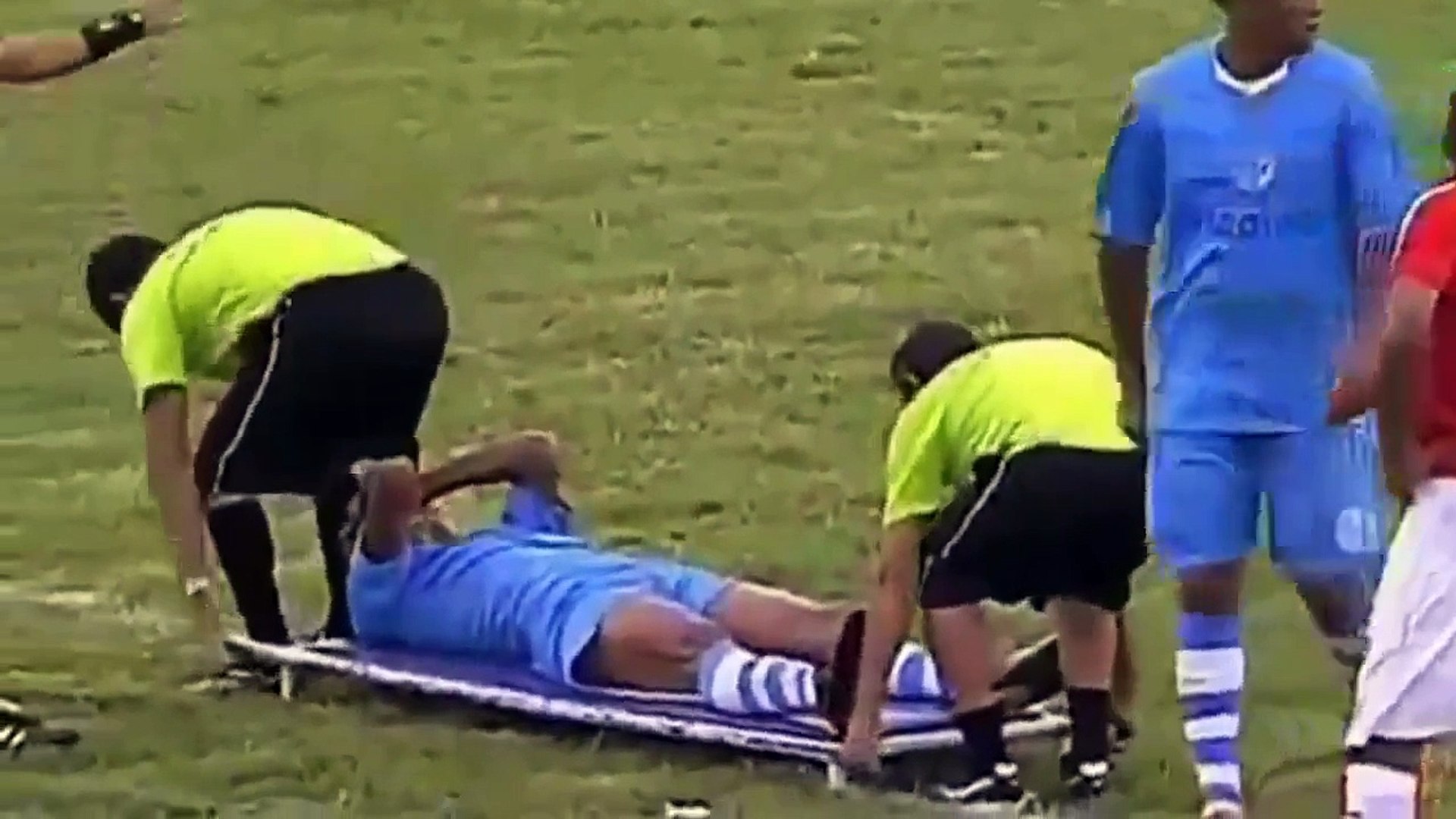Funniest Stretcher Fails - Funny Football 2015 - video Dailymotion