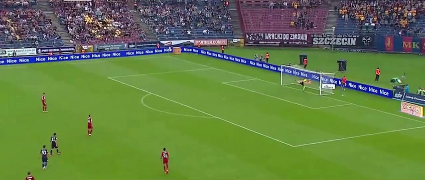 Jaroslaw Fojut AMAZING GOAL From Over 50 Meters Pogon Szczecin vs Piast Gliwice 3-1 HD