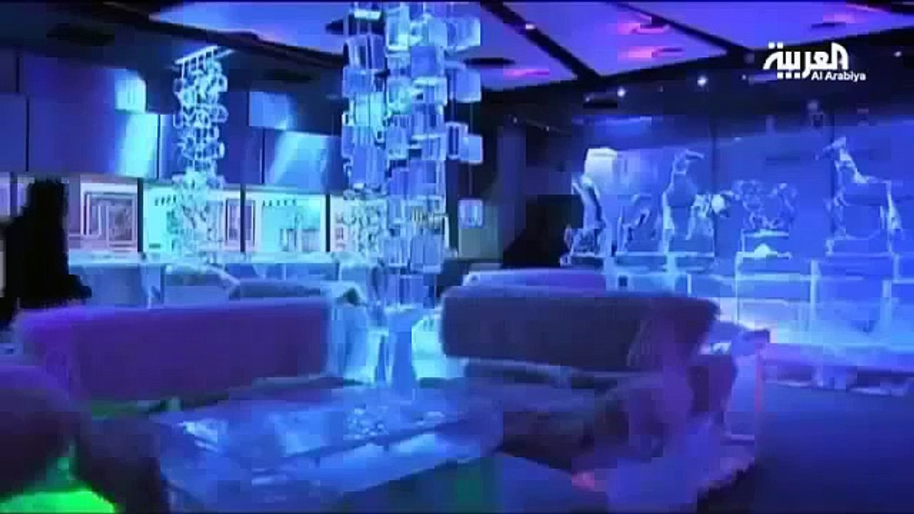 Dubai'deki bu kafe tamamen buzdan