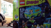 Scooby  doo mystery machine Lego play set