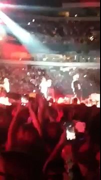 One Direction- Where Do Broken Hearts Go Philadelphia 9/1/15
