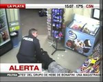 Robbers arrested trying to steal a store (Gun pulled)