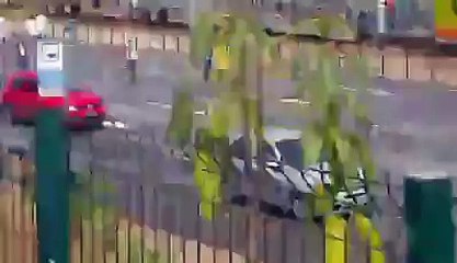 Vídeo flagra briga de torcedores de Cruzeiro e Atlético em BH