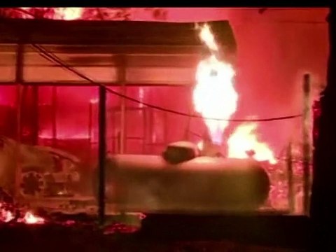 Etat d'urgence en Californie, des milliers de personnes fuient les incendies