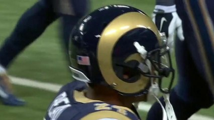 Bruce Irvin recovers Isaiah Pead fumble