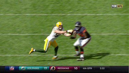 Bears Jay Cutler pass intercepted by Packers Clay Matthews
