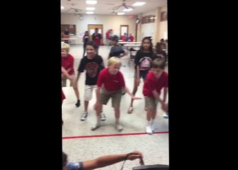 Kids dancing + fails