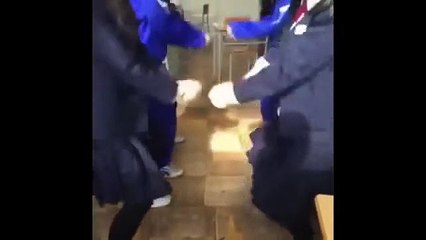 そのようなコメディありません 2015