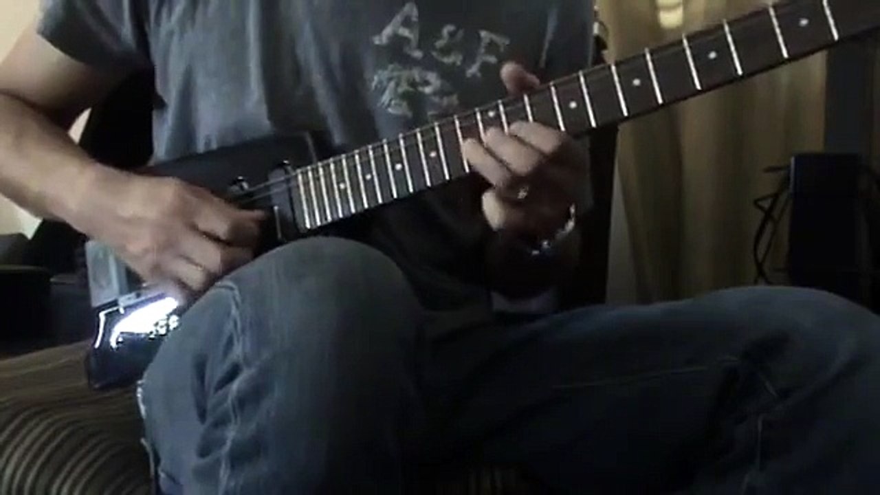 Hohner G3T-BK Headless Guitar with Licensed by Steinberger Tremolo