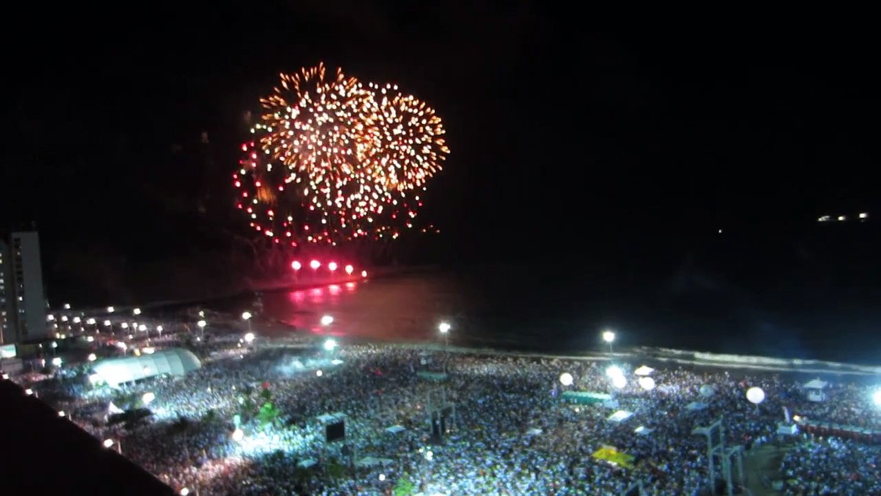 Queima de fogos no Réveillon de Fortaleza - Feliz 2014!